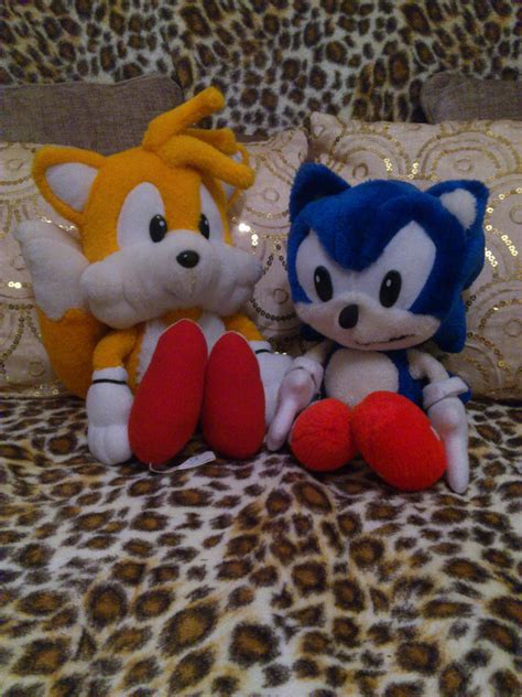 Retro Sonic and Tails Plushies. by UnchartedImagination on DeviantArt