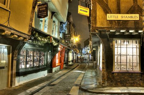 "Christmas at the Shambles, York" by MartinWilliams | Redbubble