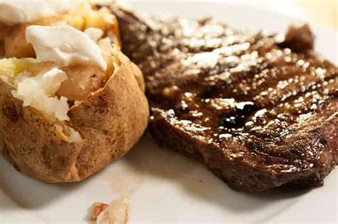 Things wot I Made Then Ate: Rib-eye steak bone in, baked potato