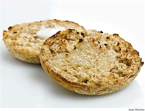 Whole-grain English muffin taste-off comes down to nooks and crannies