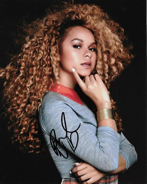 Carla In Rio 2 Rachel Crow Signed Photo 8x10 COA 1