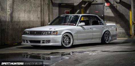 1989 Toyota Cressida with 2JZ and JDM tuning!