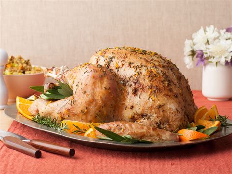 Roasted Thanksgiving Turkey | Recipe | Best thanksgiving recipes, Food ...