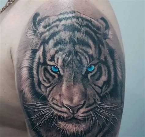 12+ Realistic Blue Eyes Tattoos – Tiger Tattoo Designs | Tiger tattoo design, Tiger head tattoo ...