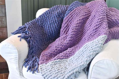 How to Make a Chunky Knit Blanket