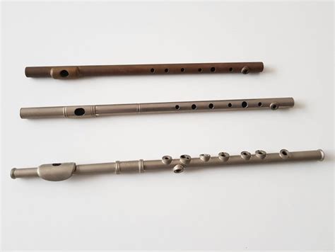 3 x vintage small metal piccolo flutes - Catawiki