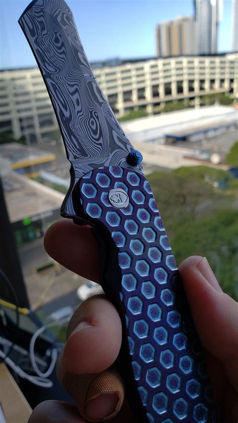 Thor has landed. : knifeclub