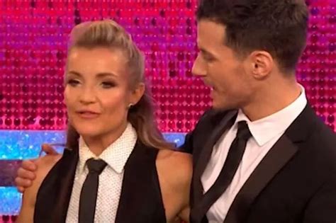 Helen Skelton's Strictly chances 'hindered' by judges' decision as fans complain - Chronicle Live