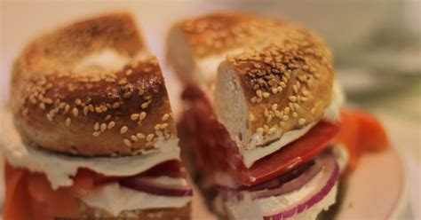 New York vs. Montreal Bagels - Thrillist