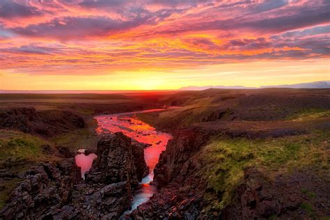 https://flic.kr/p/SmPg4M | Iceland Sunset | Another epic sunset in Iceland... this was taken at ...