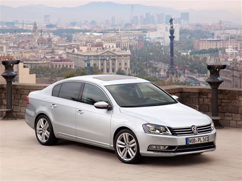 Passat Sedan / B7 / Passat / Volkswagen / Database / Carlook