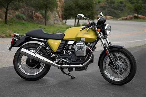 2012 Moto Guzzi V7 Cafe Classic - Picture 444687 | motorcycle review ...