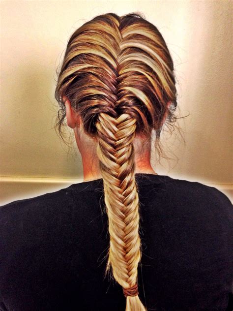 2020 Latest Neat Fishbone Braid Hairstyles