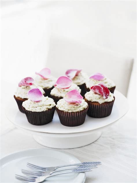 Rose Cupcakes recipe | Eat Smarter USA