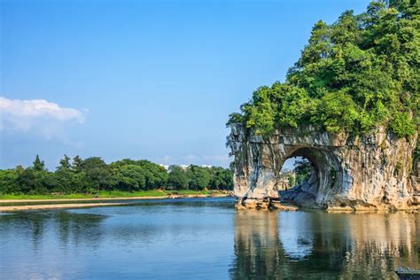 Guide to Guilin’s Elephant Trunk Hill | The Chinese Language Institute