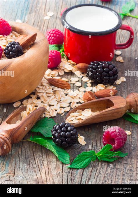 cereals with milk Stock Photo - Alamy