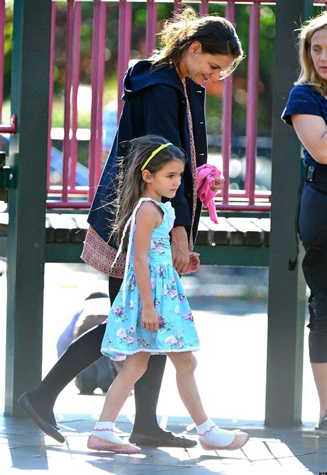 Suri Cruise School, Avenues, Slows New York Traffic With Drop-Off Lane ...