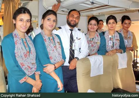 pakistan international airlines uniform - Recherche Google | Airline ...