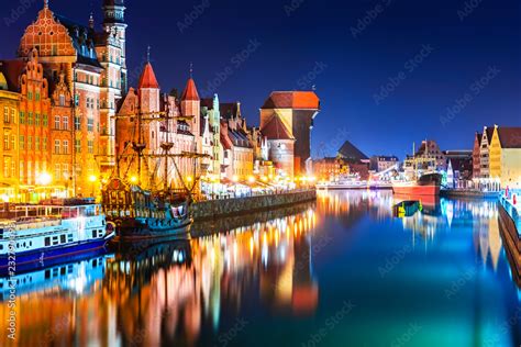 Night view of the Old Town of Gdansk, Poland Stock Photo | Adobe Stock