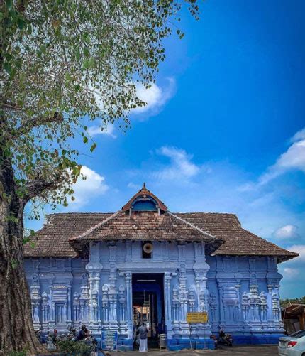 Most Famous Temples in Thrissur | Guruvayur Temple | Discover my India