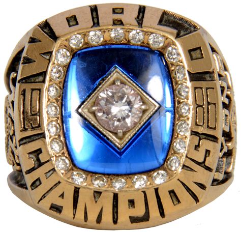 Lot Detail - 1986 New York Mets World Series Ring (Team Member Barry Lyons)