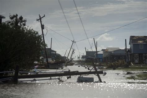 Hurricane Laura: 2020’s “extremely active” hurricane season, explained - Vox