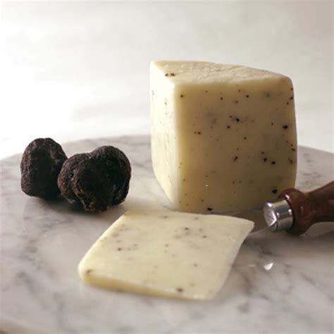 Pecorino al Tartufo Cheese (truffle)