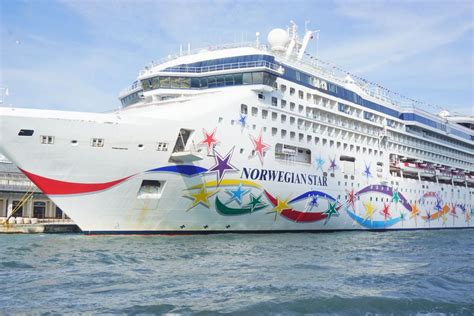 Norwegian Star Cruise Ship Review & Guide — The Crown Wings