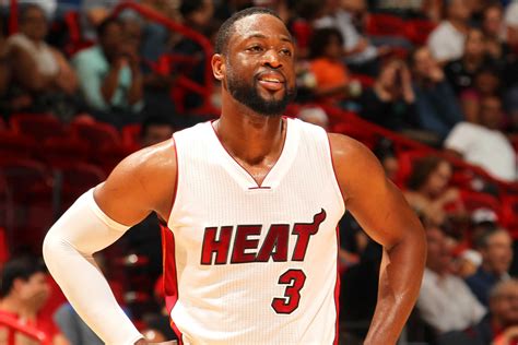 Dwyane Wade thanks Heat fans with billboard, bikes with police to help ...