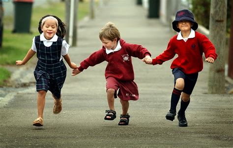 A look back at New Zealand school uniforms | Stuff.co.nz