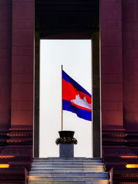 An Overview of the Cambodia Flag and Its Meaning | GVI