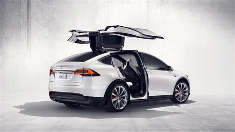 Tesla Model X, the Best Luxury SUV on the Market | Torque News