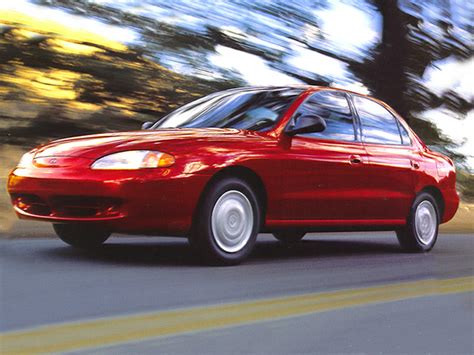 1998 Hyundai Elantra Specs, Trims & Colors | Cars.com