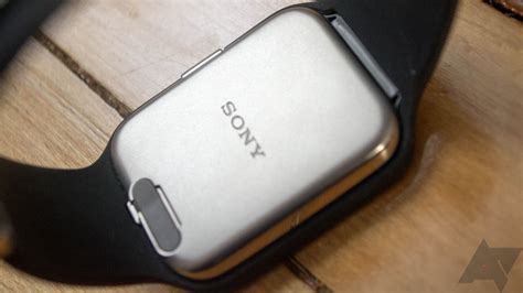 Sony SmartWatch 3 Review: Excellent Battery Life, Acceptable Design