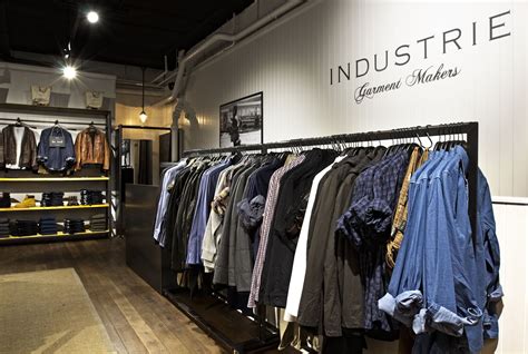 Industrie Store #Interior #Design #Retail #WhitePanelling #IndustrialDesign | Retail design ...