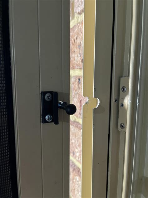 How does this screen door latch work? : r/AusRenovation