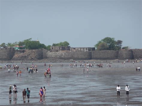 Best Tourist Places: Alibag Beach near Mumbai