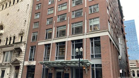 Hotel AKA Boston Common opens after Electra buys Kimpton - Boston ...