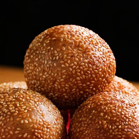 Chinese Fried Sesame Balls Recipe by Tasty | Hoofmaiden | Copy Me That