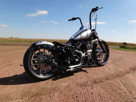 Harley Davidson Softail Deuce Custom Twisted Choppers