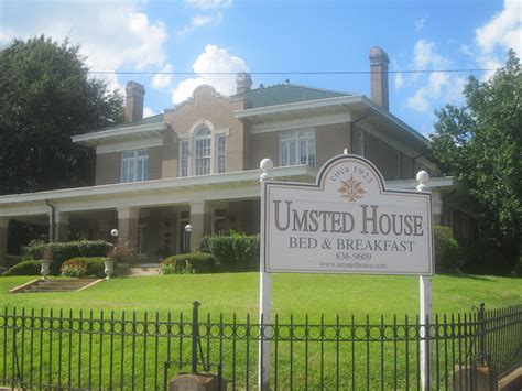 Camden, Ark. | Bed and breakfast, House beds, House