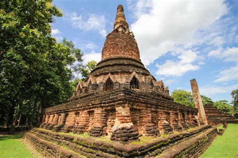 Kamphaeng Phet Historical Park, Kamphaeng Phet, Thailand Stock Photo - Image of outdoor ...