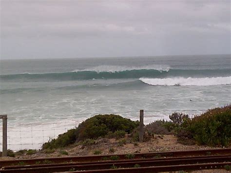 Bulli Beach Surf Photo by Clayman | 11:33 am 29 Apr 2012