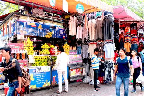 Shopping In Delhi: Sarojini Market