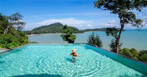 WINDOW on Phuket: Sinae Phuket Luxury Hotel - The Charm of Siray Bay