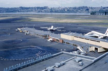 Airport Articles - A VISUAL HISTORY OF THE WORLD'S GREAT AIRPORTS