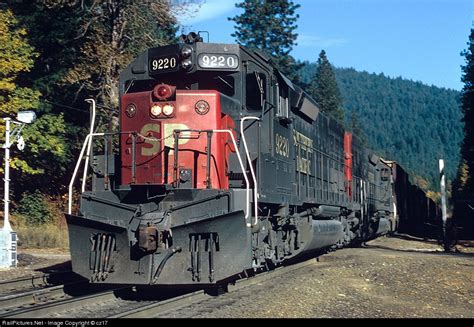 RailPictures.Net Photo: SP 9220 Southern Pacific Railroad EMD SD45T-2 ...