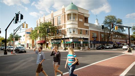 Westfield, N.J., Where Small Town Meets Urban - The New York Times