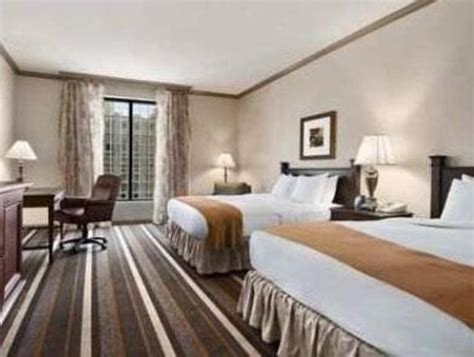 Hilton Dallas Park Cities Hotel in Dallas (TX) - Room Deals, Photos ...