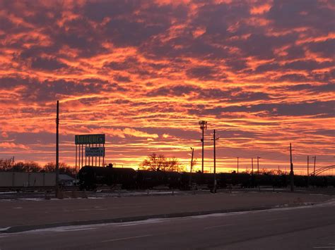 Great sunset in Columbus, Nebraska : r/WeatherPorn